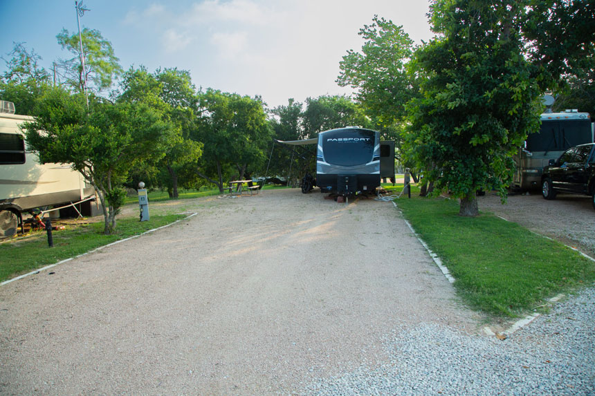 Miller Creek RV parks of Blanco, Texas, Standard back-in RV site