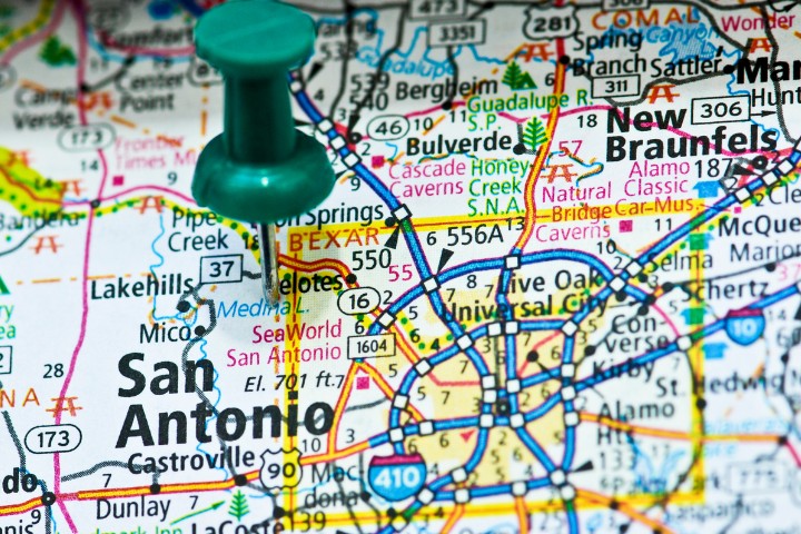 Map of Texas featuring San Antonio pinned, guiding RV travelers to key attractions like SeaWorld San Antonio